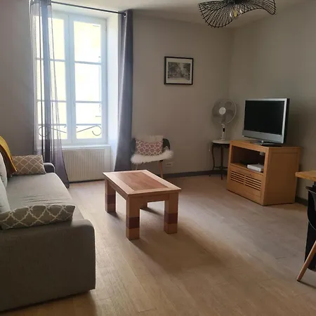 Hyper-centre Apartment *